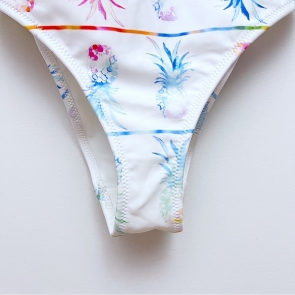 Chubbies White Multi Watercolor Pineapple Print One Piece Swimsuit Small - Picture 4 of 8